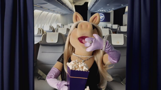 File:Lufthansa-MissPiggy-(April2014)-05.png