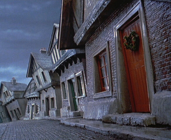 File:Cratchit house.jpg