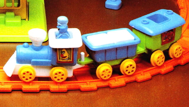 File:Trainsetcbstoys3.jpg
