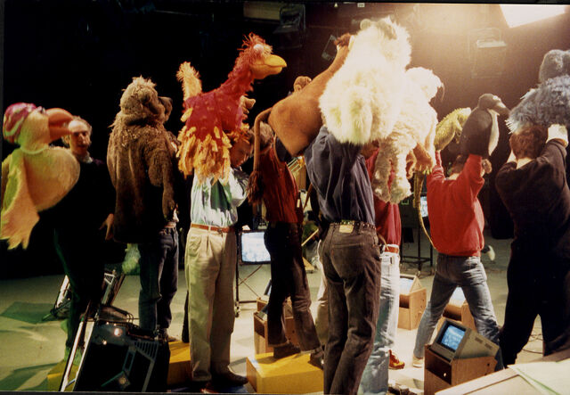 File:ANDY WALMSLEY PUPPETEERING.jpg