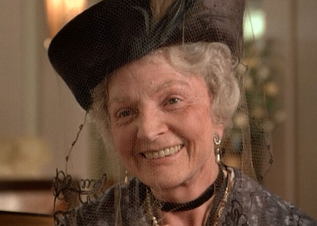 File:Coralbrowne.jpg