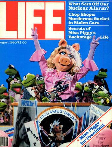 File:Miss-piggy-life.jpg