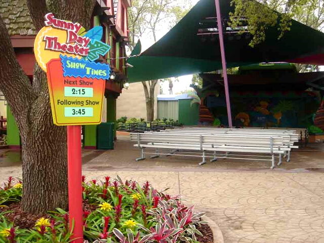 File:Sunny day theater.jpg