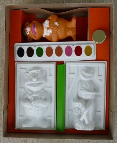 File:MuppetsPlasterCastandPaintSet04.jpg