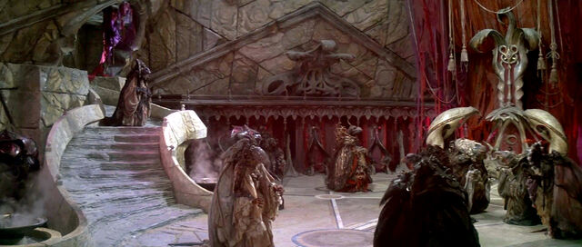 File:TheDarkCrystal-ThroneRoom.jpg