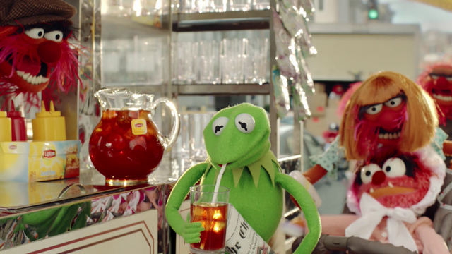 File:Lipton-BeMoreTea-(2014)-BabyAnimal&Mom.png