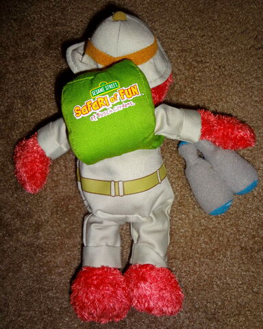 File:Elmo safari backpack.jpg