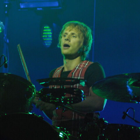 File:Dom-full2.jpg