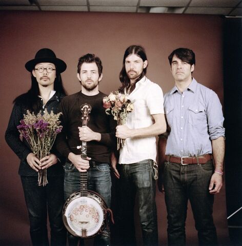 File:Avett-brothers-2014.jpg