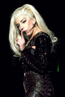 Lady Gaga BTW Ball Antwerp 02
