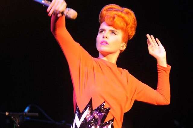 Plik:AN30739105PALOMA-FAITH-..-T.jpg
