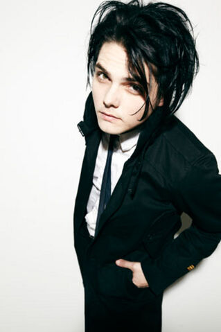 File:GerardWay-3.jpeg