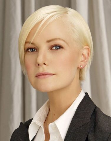File:Laura Harris 00018.jpg