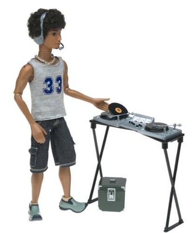 Plik:Sutton JiJ doll1.jpg
