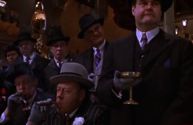 File:The suits-1-.jpg
