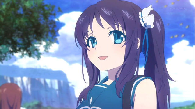 File:Chisaki smiling to hikari.jpg
