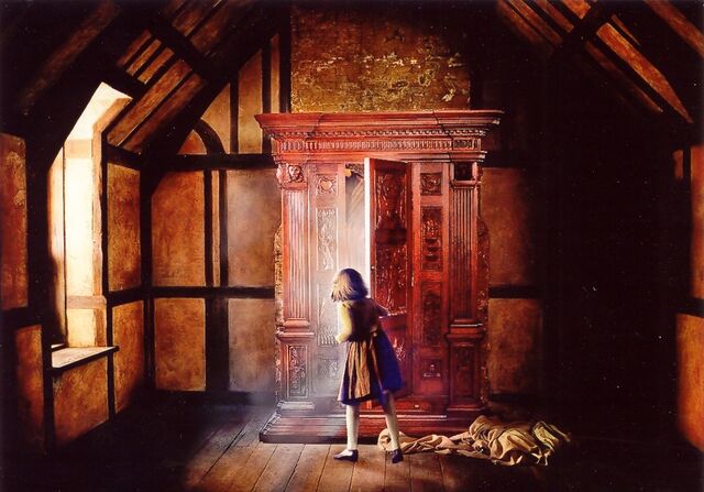 File:NarniaWardrobe.jpg