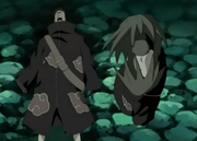 Zetsu observa el cadáver de Mukade.png