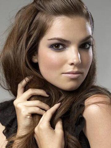 File:Rb-long-brown-hair-28-0809-de.jpg