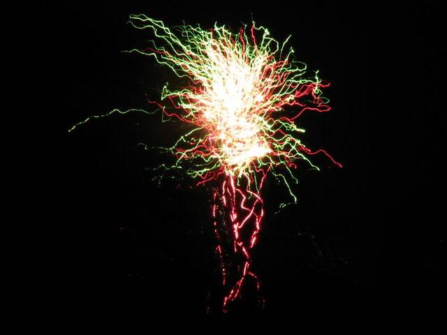 File:Fireworks.jpg