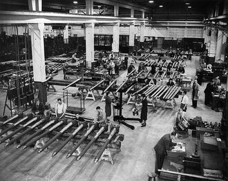 Munitions-factory40 681048n