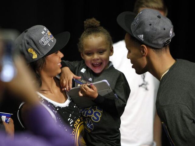 File:635701637299467223-EPA-USA-BASKETBALL-NBA-FINALS-73864364.jpg