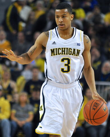 File:Trey running a play.jpg