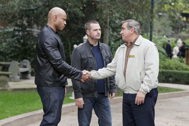 Datei:Ncis-los-angeles-cap-66-1.jpg