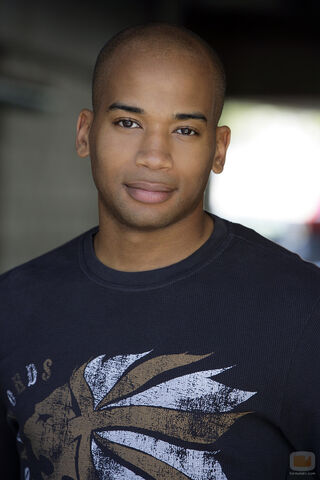 File:DominicVail.jpg