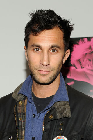 File:Ariel Schulman.jpg