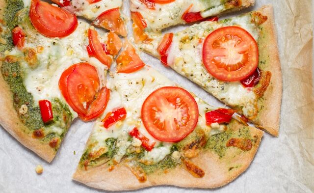 File:4cheesepizza.jpg