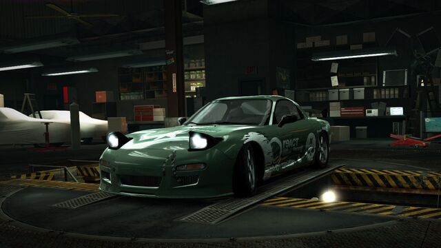Archivo:MazdaRX-7BattleMachineWorld.jpg