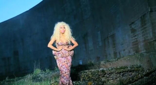 File:Nicki-minaj-freedom-behind-the-scenes.jpg