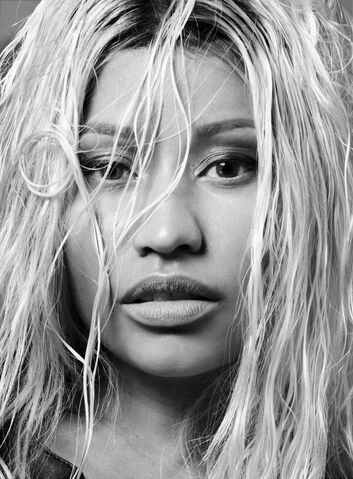 File:Elle outtake.jpg
