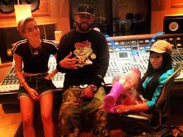 File:Nicki and mike will.jpg