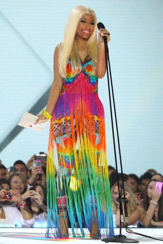 File:Nicki-minaj-2012-aria-awards-australia12.jpg
