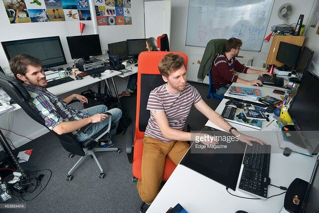 Файл:Hello team2.jpg