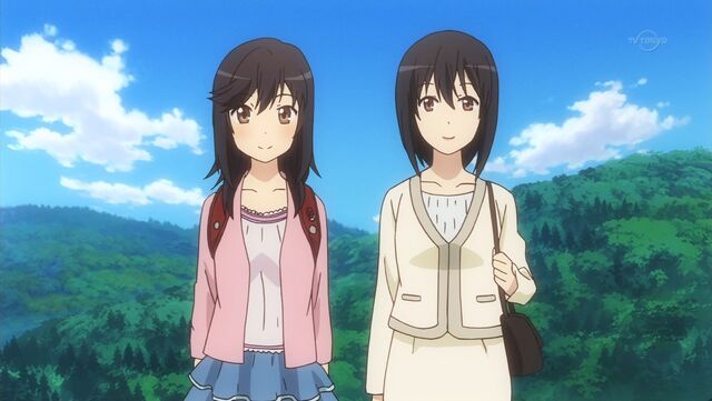 File:Hotaru and her Mom.jpg