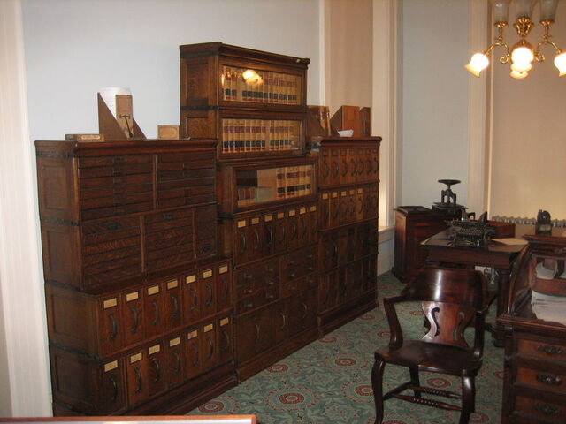 File:800px-TallahasseeGovSecretaryFiles.jpg