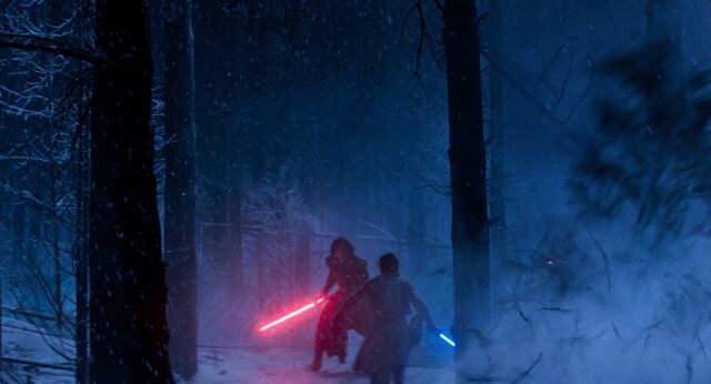File:Ray vs Kylo.jpg