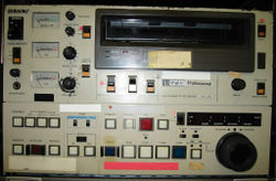 File:SONY BVU 800.jpg