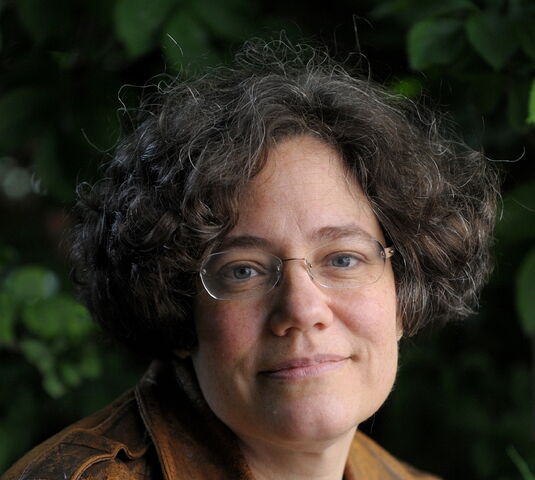 File:Elizabeth-wein-18f62672d92c2112.jpg