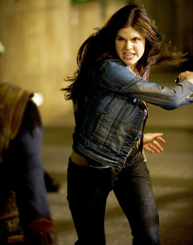 File:Annabeth with knife.jpg