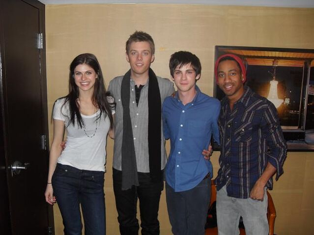 File:Percy Jackson cast photo for The Lightning Thief.jpg