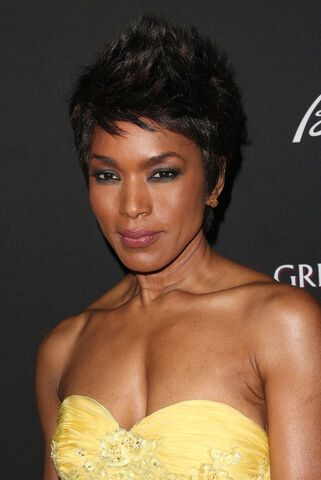 File:OHF premiere Angela Bassett.jpg