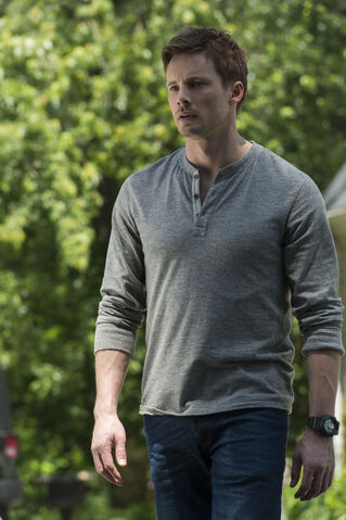 File:Damien106TemptressDamien02.jpg