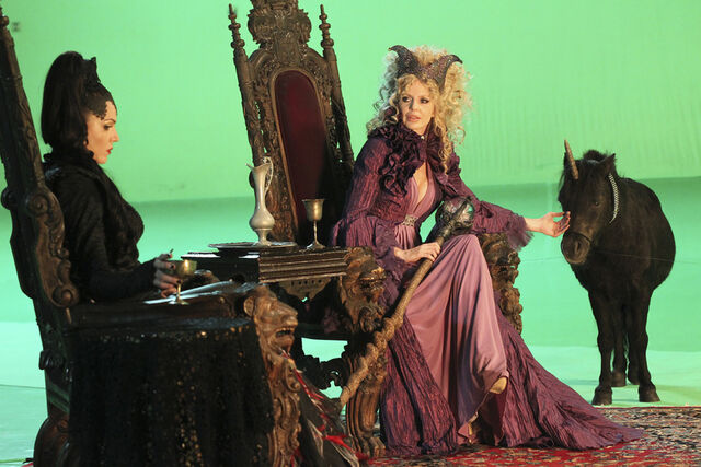 Ficheiro:1x02-bastidores-07.jpg