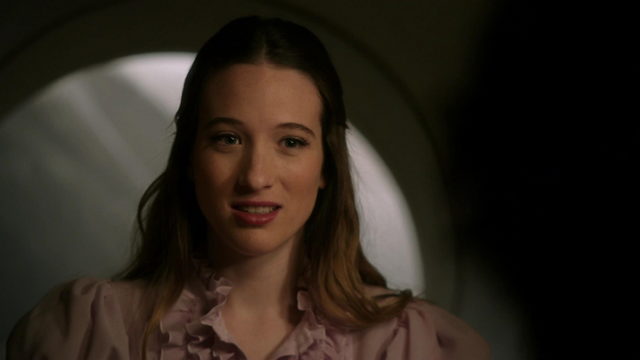 File:1x01Alice2.png