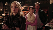 Shot 2x01 Emma Mary David.png