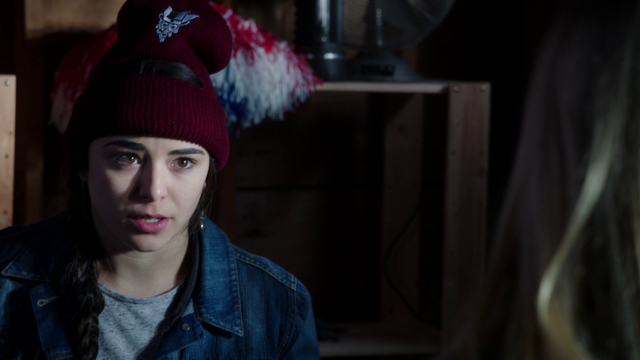 Fichier:4x19 bonnet Geronimo Jackson Lily Page.png